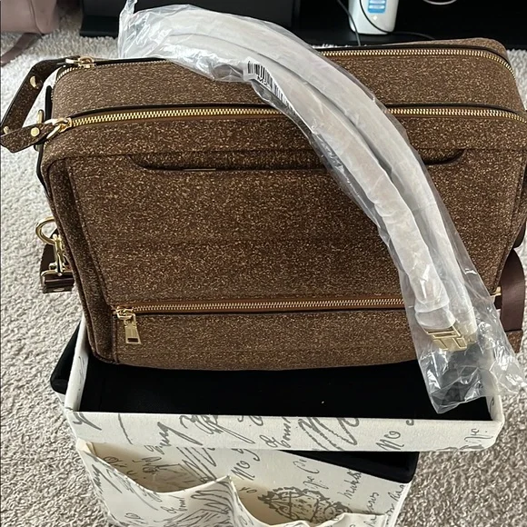 La Mansio Air in Cork w/ straps and pads - Picture 1 of 9